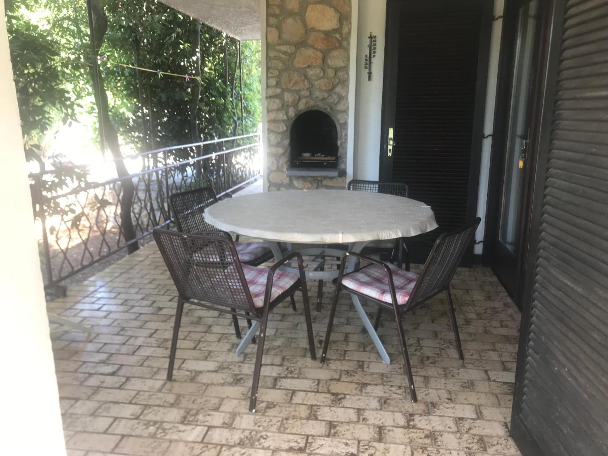 Krk Apartmani Pepina Пинезичи Экстерьер фото